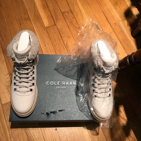 NWT Women's GrandExpløre Waterproof Hiker Boot. - Picture 5 of 7